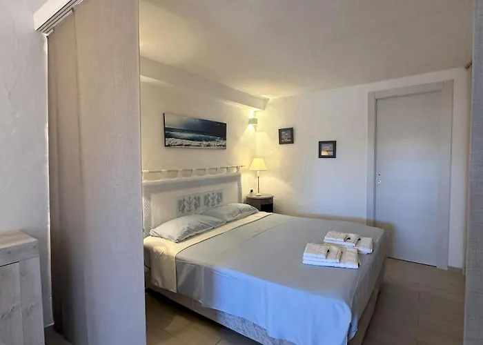 Holiday home L'olivastro 1 *